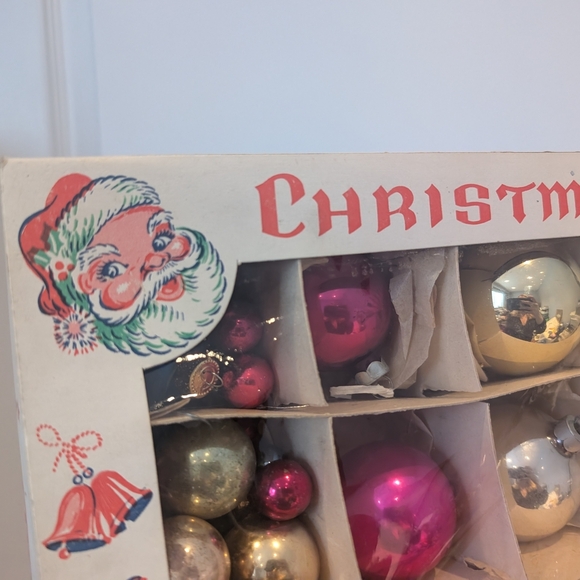 Vintage Christmas Tree Ornaments Set - Picture 4 of 11